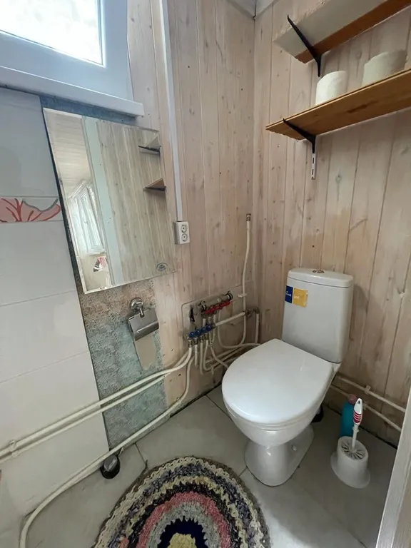 Дача с двориком и с кухней