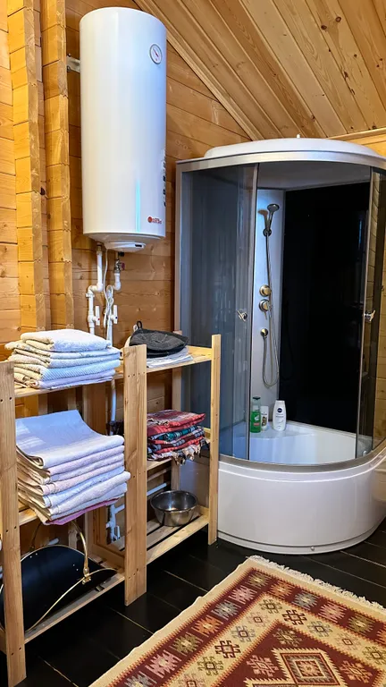 Просторный коттедж в окружении леса – идеальное место для отдыха