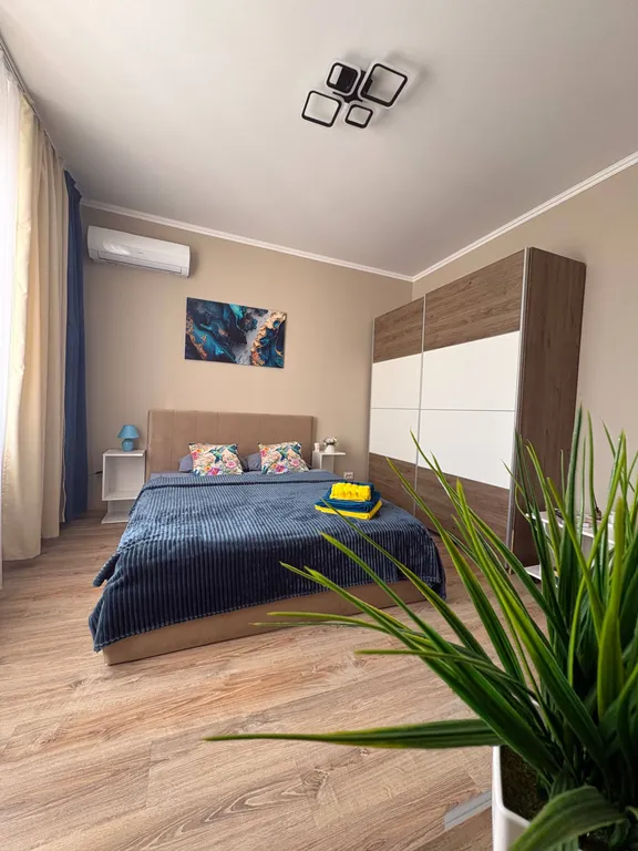 Квартира Современная, уютная квартира в лучшем районе города — Мирное