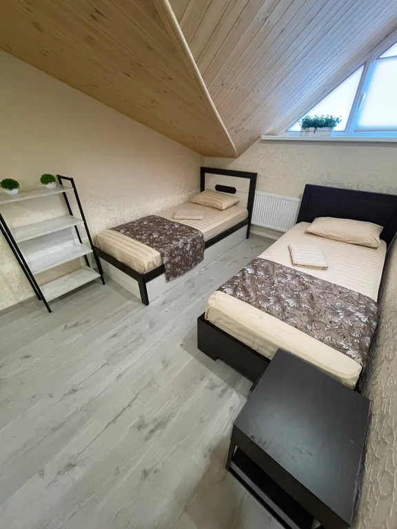 Просторный четырехкомнатный таунхаус на Банном