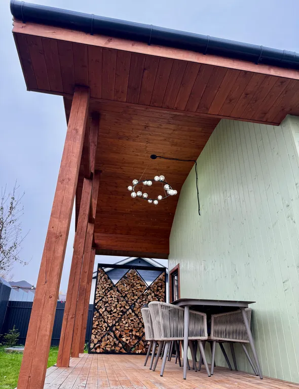 Новенький дом с сибирским чаном