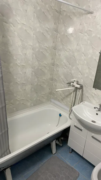 Уютная квартира рядом с аэропортом Толмачево и экспоцентром