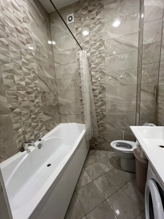 Просторная квартира с высокими потолками в историческом центре города