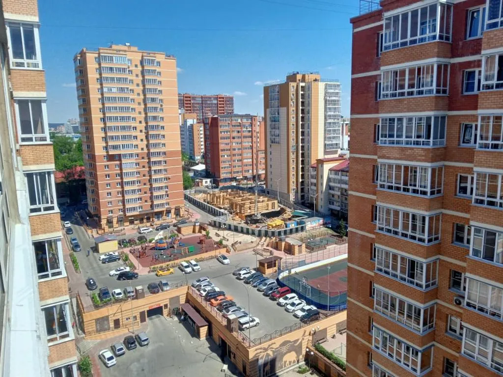 Квартира с видом на Ангару и город