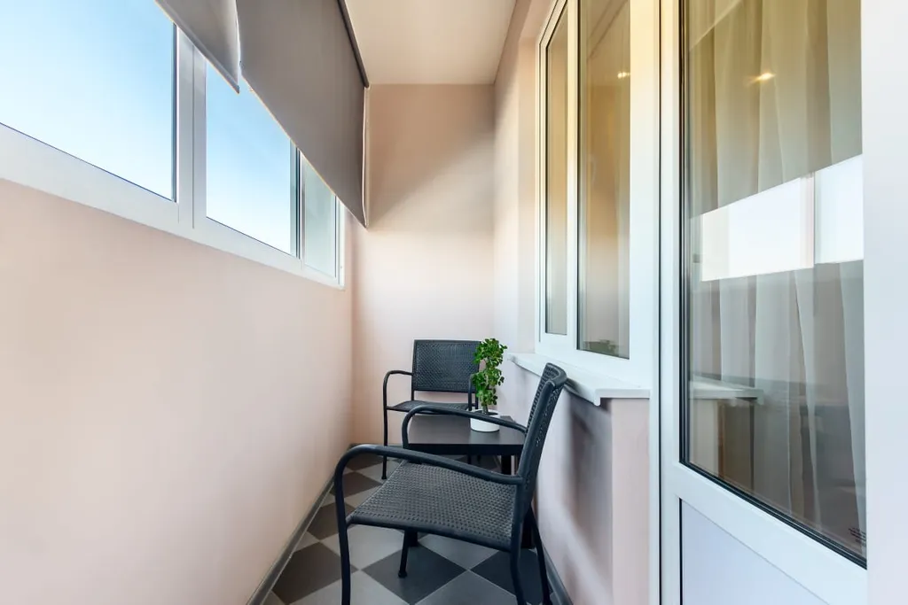 Стильные квартира с лоджией Сакура