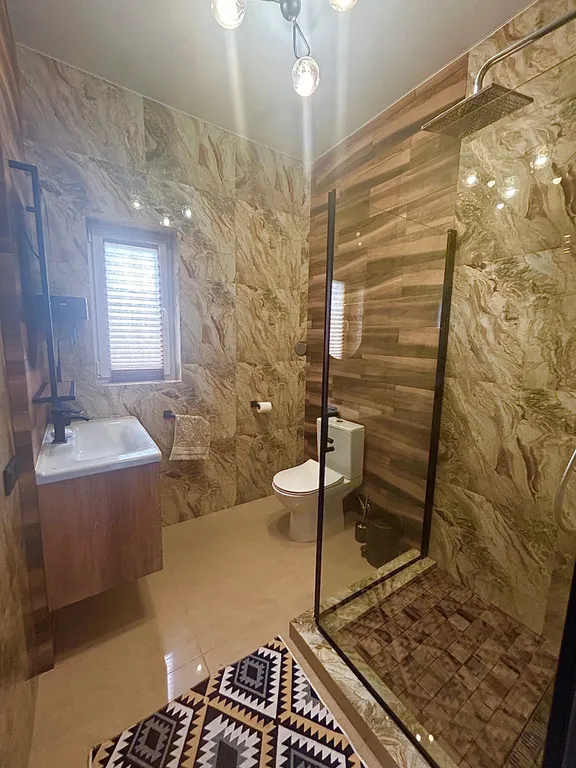 Уютный дом с шикарным видом на море и горы