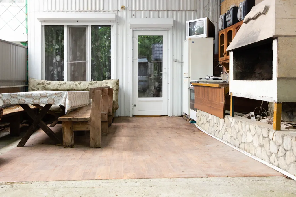 2-этажный дом в лесу в 5 минутах от моря