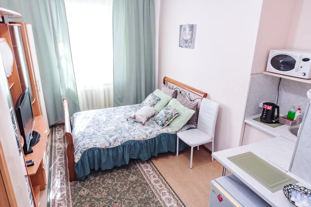 Солнечная комната-студия рядом с Театром драммы