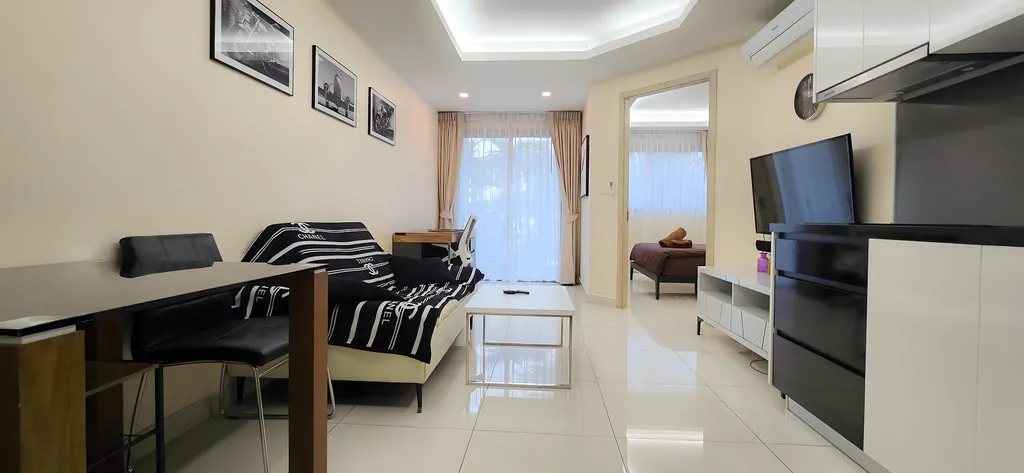 Современная квартира, бассейн на крыше, все рядом — аренда посуточно в Паттайя