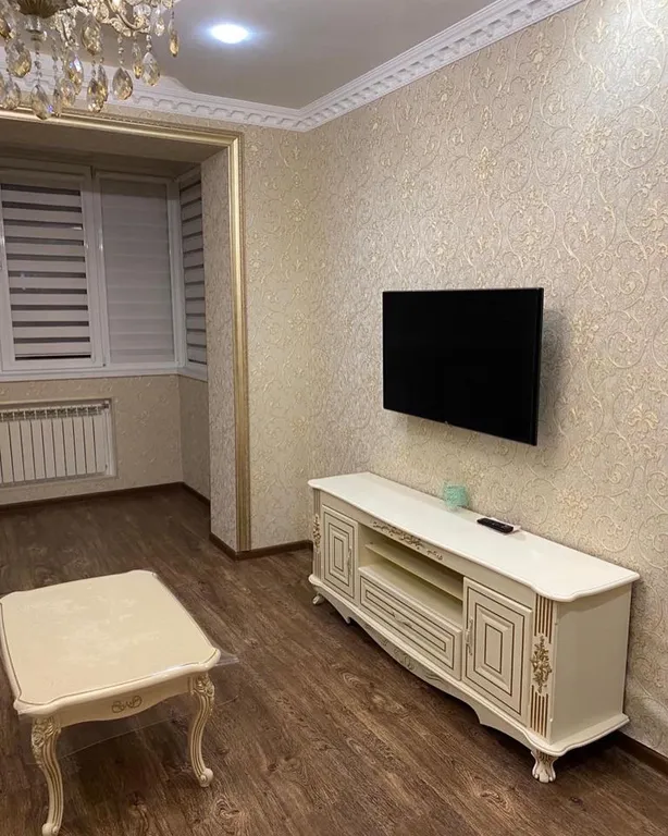 Квартира с дизайнерским ремонтом на выезде в Грузию и Верхний Ларс