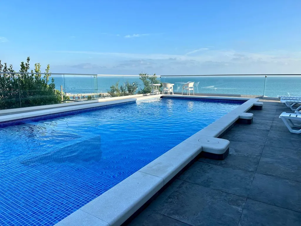 Квартира Морской Каскад. Роскошная студия на берегу моря. Бассейн. МК-13 — аренда посуточно в Дагомыс