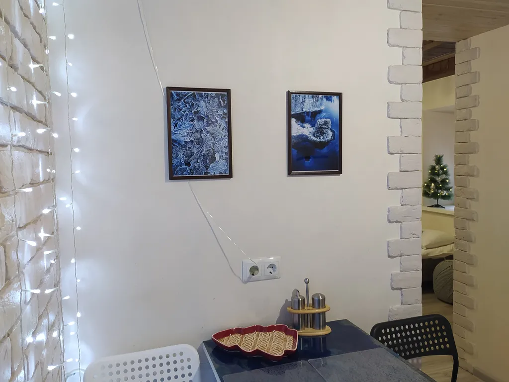 Студия у памятника Лермонтову