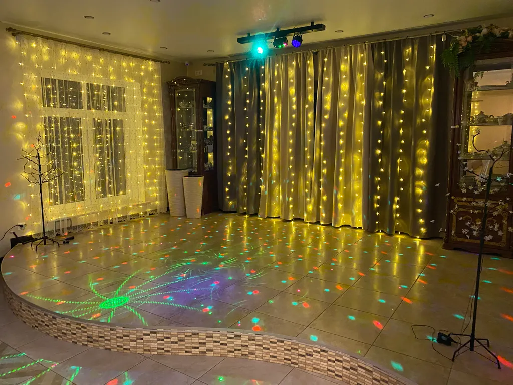 Коттедж Коттедж с новым ремонтом, с танцполом, караоке, баней и чаном — Ермолино