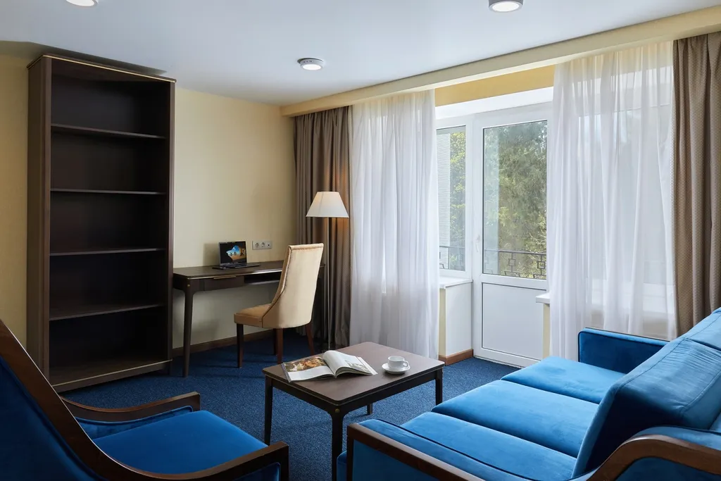 4-комнатная Квартира