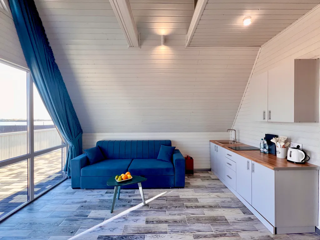 Шестиместный коттедж у моря