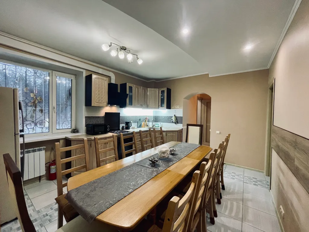 Таунхаус в окружении соснового леса