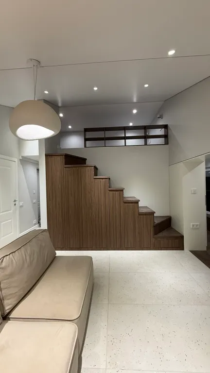 Двухуровневая квартира для семьи или компании с видом на горы