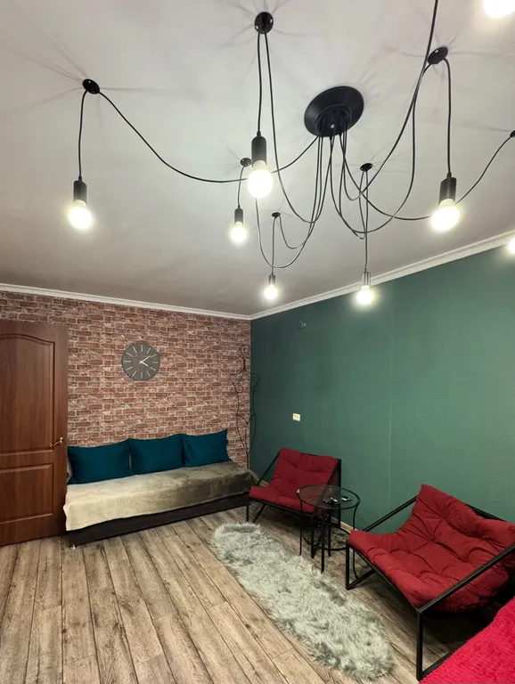 Уютная квартира в шаге от исторического и делового центров — аренда посуточно в Кунгур