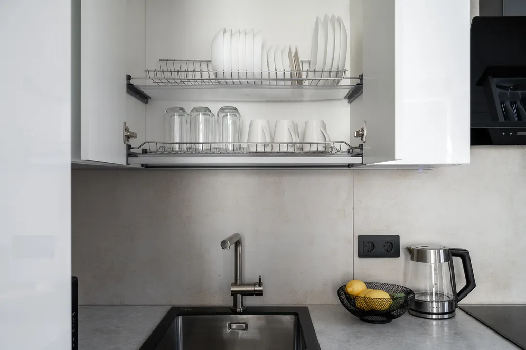 Просторная стильная квартира с видом на горы