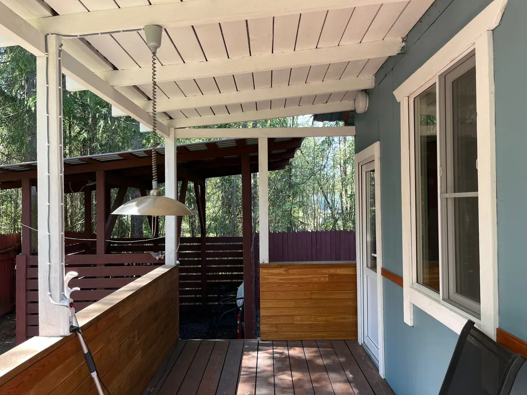 Уютный лесной домик