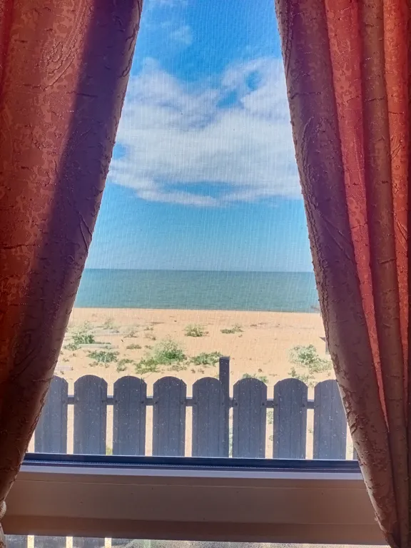 Дом на берегу моря