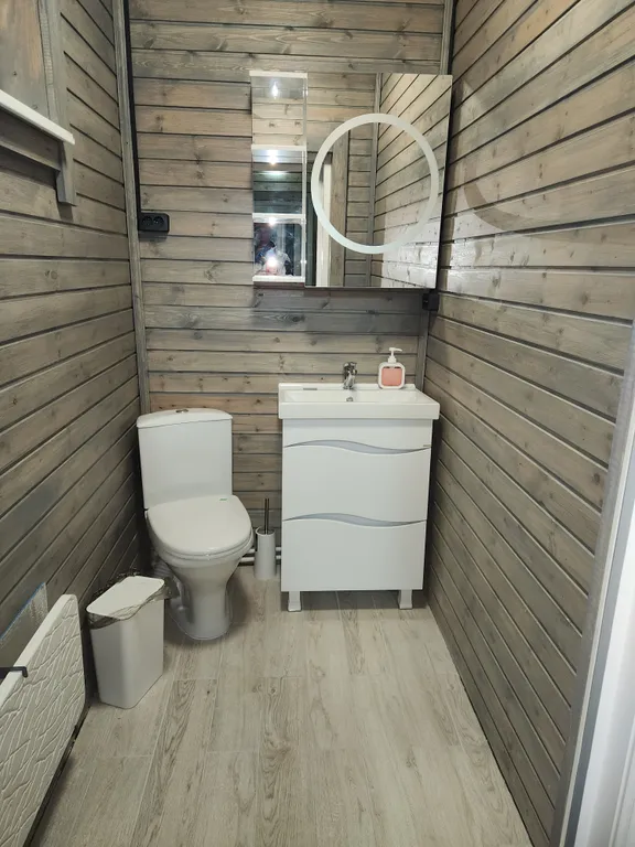 Дом-баня на берегу озера