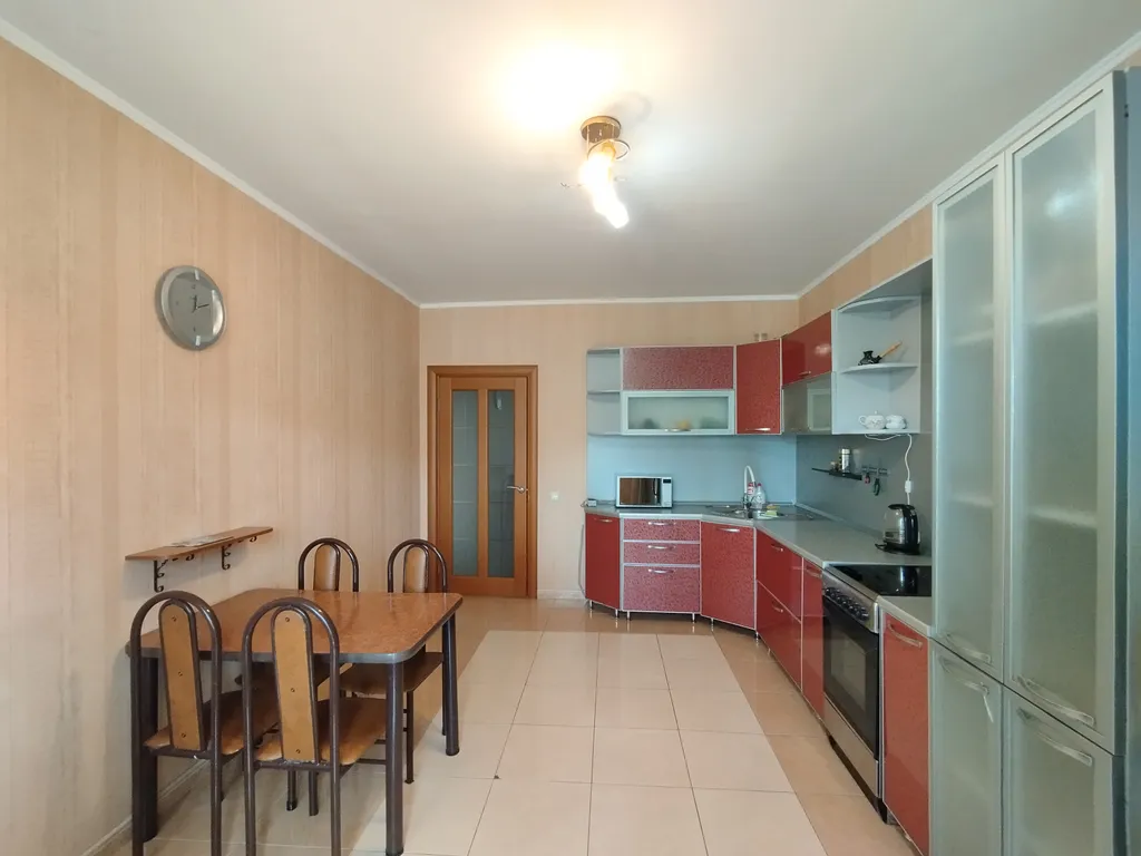 Квартира Уютная современная квартира у Кристалла — Тюмень