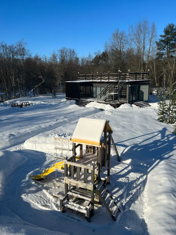 Коттедж Семейный коттедж на берегу реки Лава — Ручьи