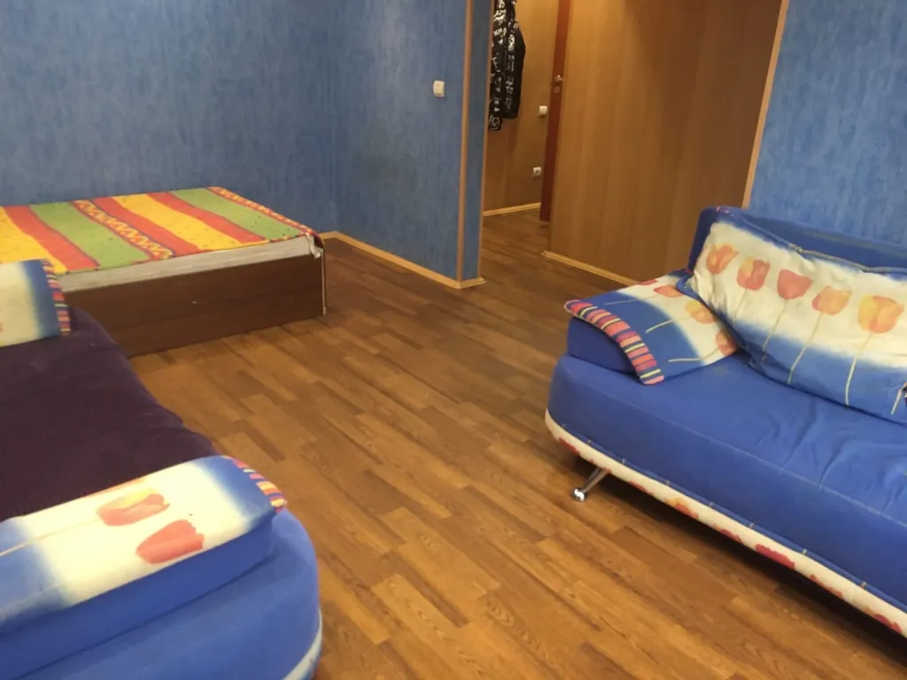 Квартира 2-комнатная квартира с кондиционером в самом центре — Тюмень