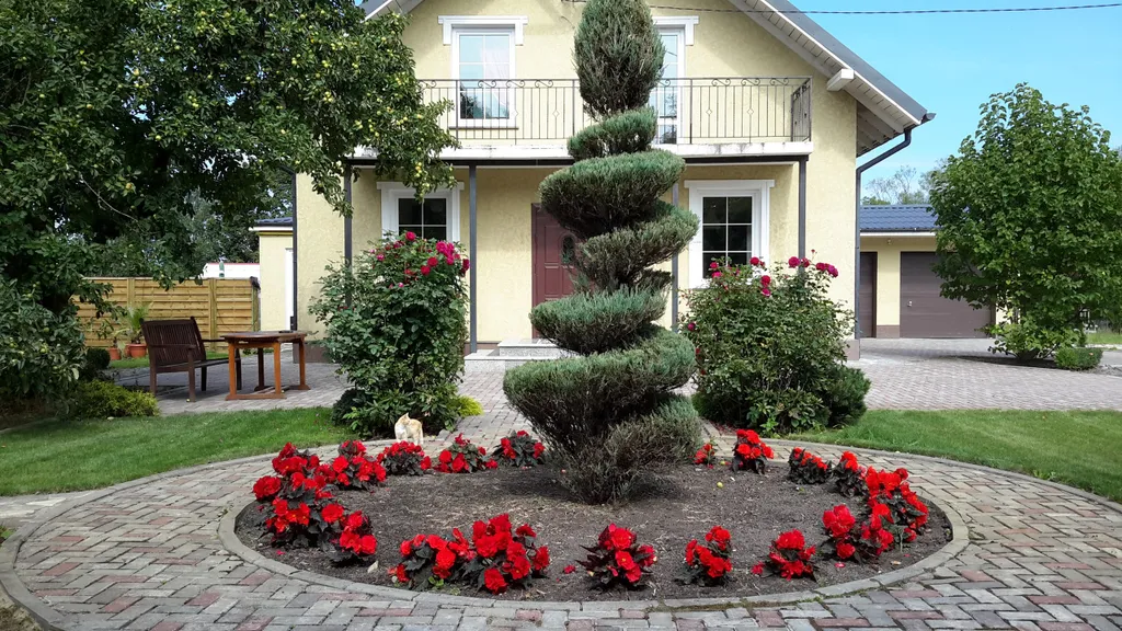 Гостевой Дом с прудом и огромной зеленой территорией