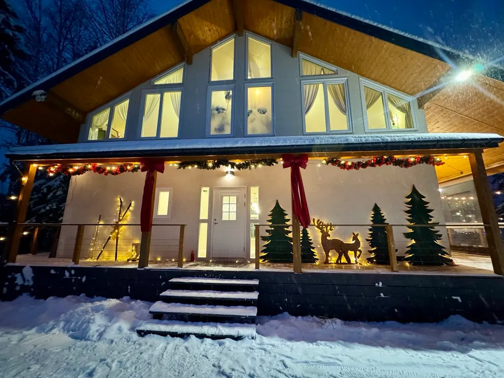 Уютный дизайнерский дом с сауной у самого леса