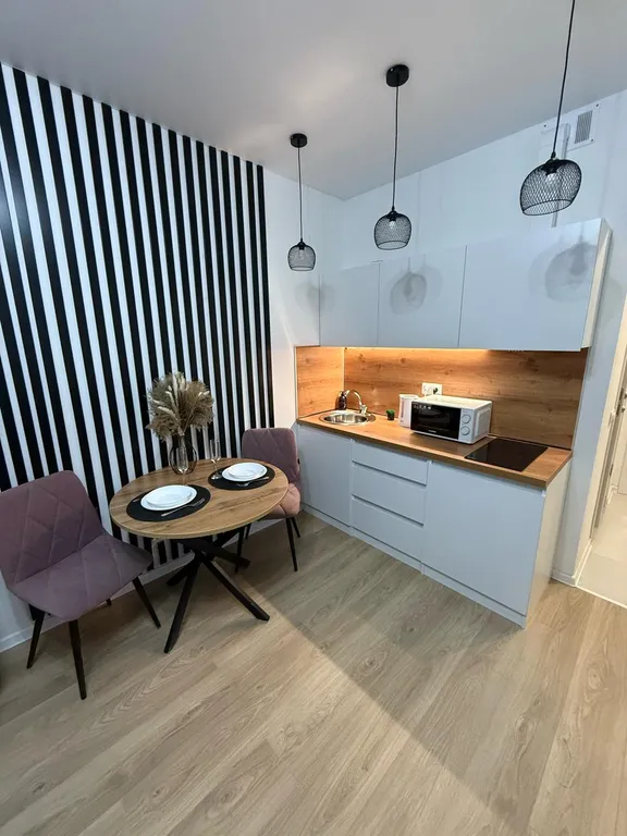 Студия с дизайнерским ремонтом