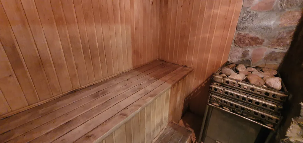 Загородный дом Филино с сауной, садом и барбекю