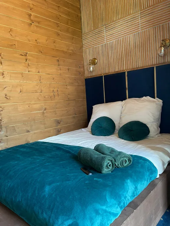 Коттедж Бельгийский дом с террасами, русской баней и чаном — Синьково