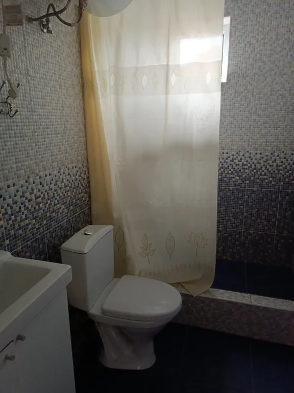 Дом у бассейна