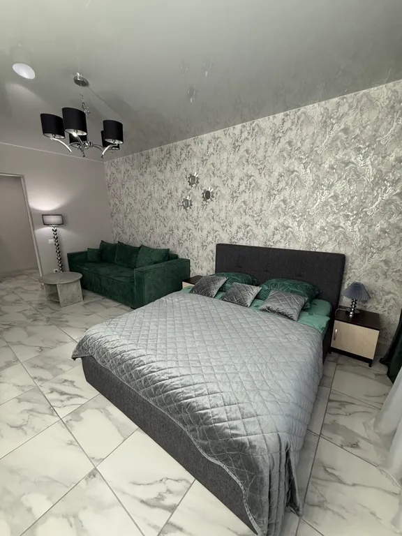 Квартира-студия в центре на 18 этаже