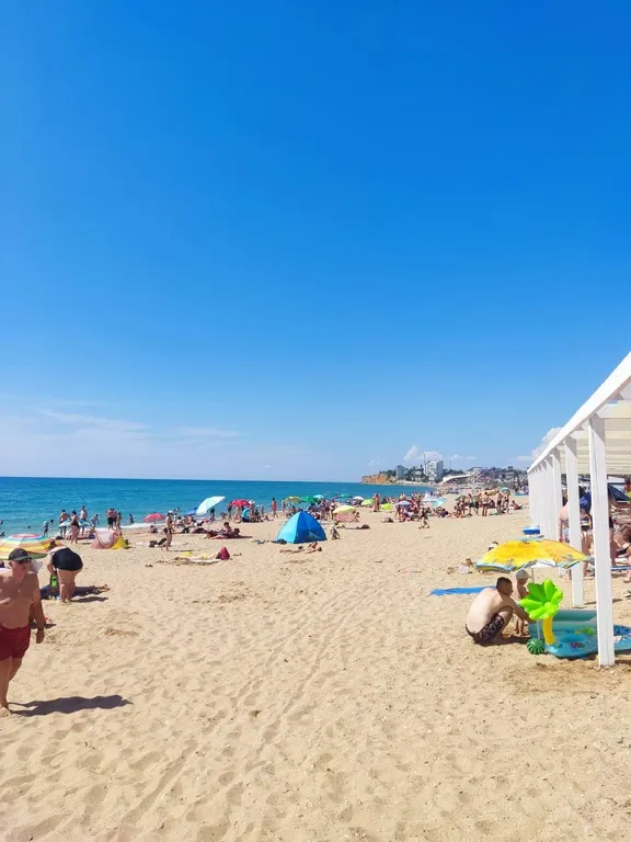 Уютная 2-комнатная студия на пляже