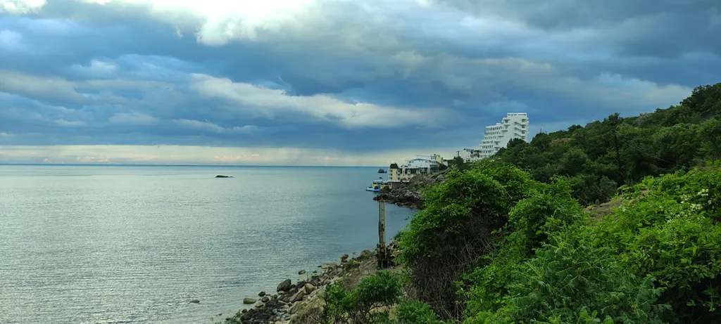 Зимовка на берегу моря в уютных апартаментах Лазурный Элит