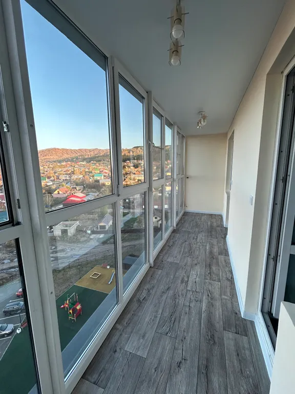 Уютная квартира в центре города с видом на горы