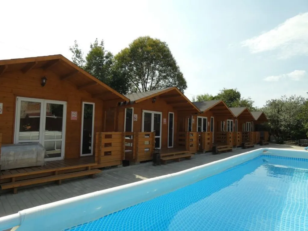 Коттедж 1-комнатный Дом — аренда посуточно в Гагра