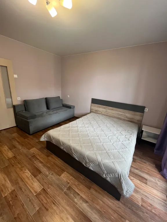 Квартира Уютная квартира возле ТРЦ Планета, где места хватит всем — Красноярск