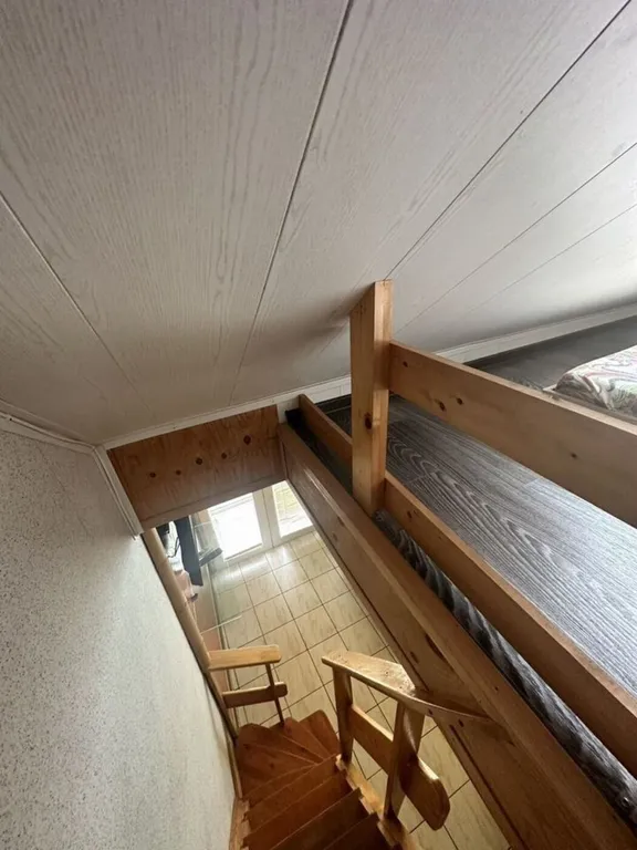 Квартира с мансардой и видом на море