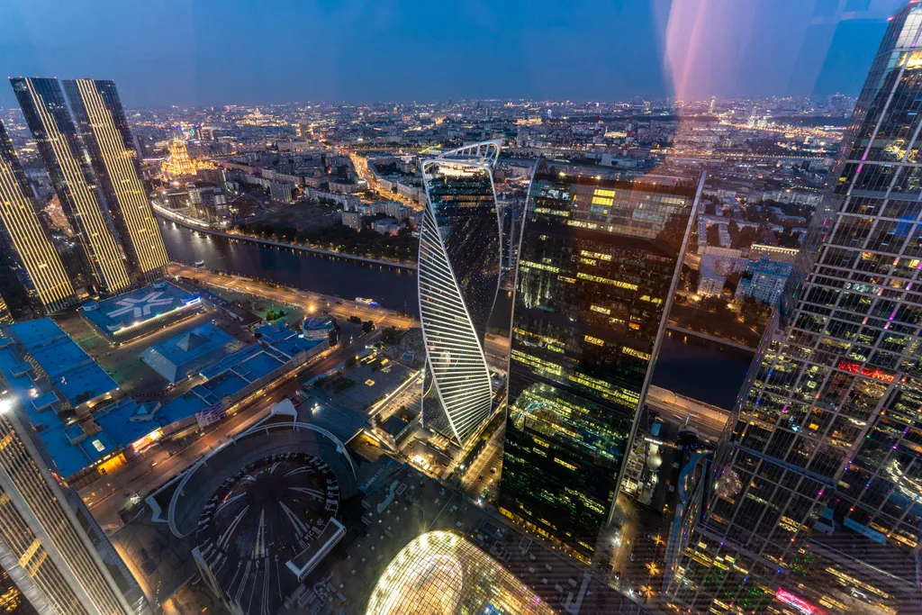 Угловой апартамент с видом на Кремль