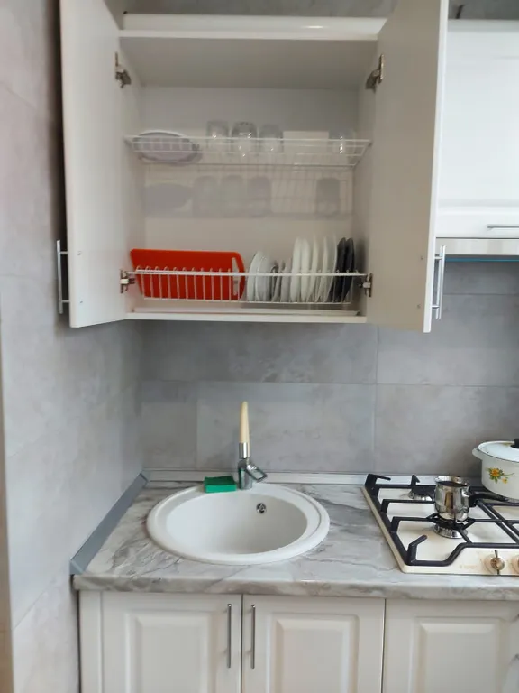 Абсолютно новая квартира, недалеко от центра города