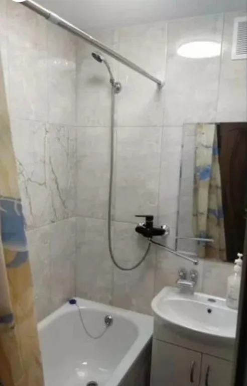 Уюная 3х комнатная квартира в центре города