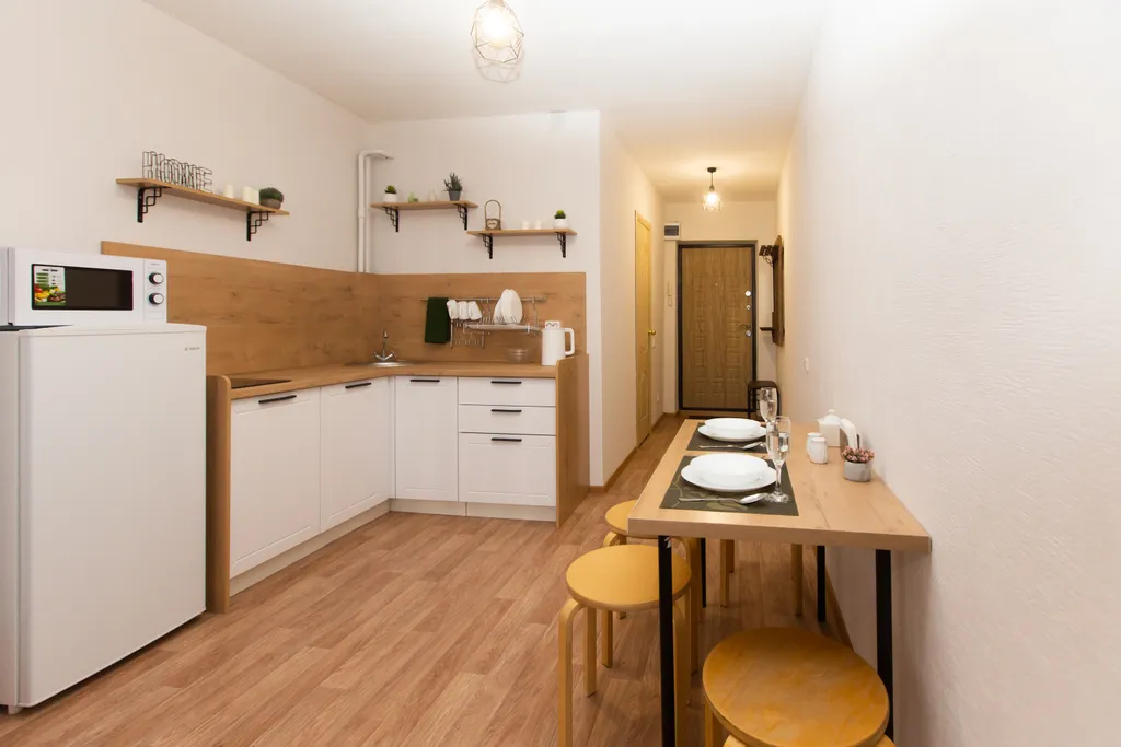 Студия на Б. Подгорной, 87 № 10 с видом на реку