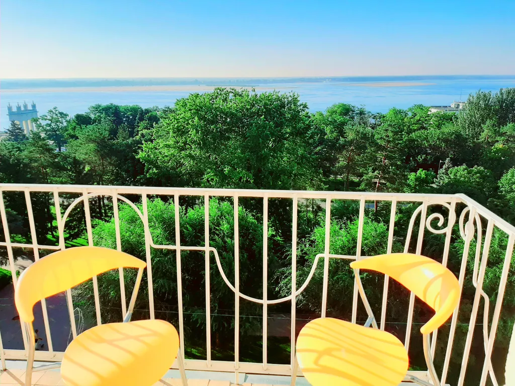 Квартира Видовая квартира с балконом над Волгой, центральной набережной и парком — Волгоград