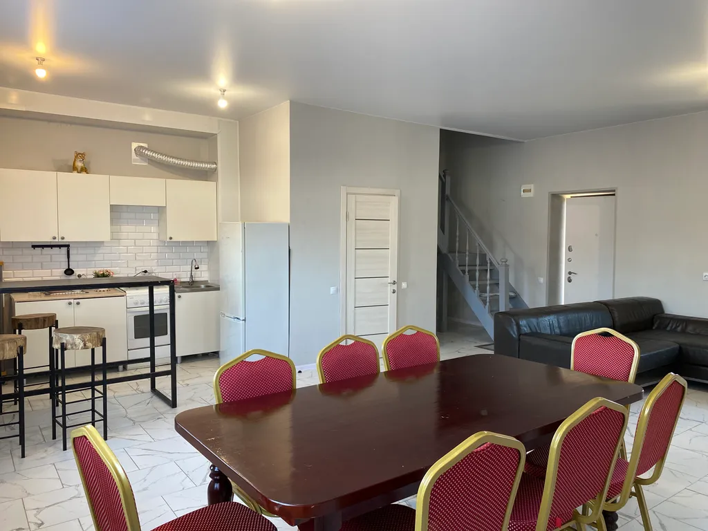 Уютный 2-этажный дом