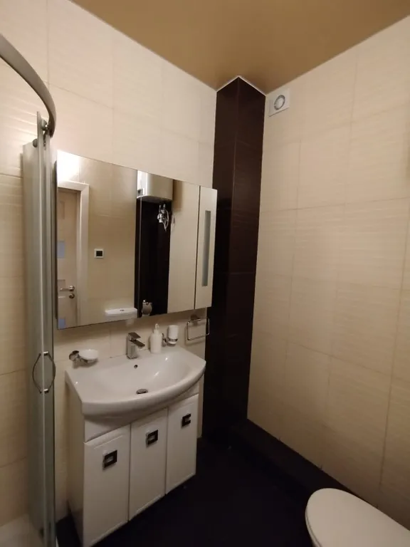 Замечательная квартира в районе 7 горбольницы с видом на горы