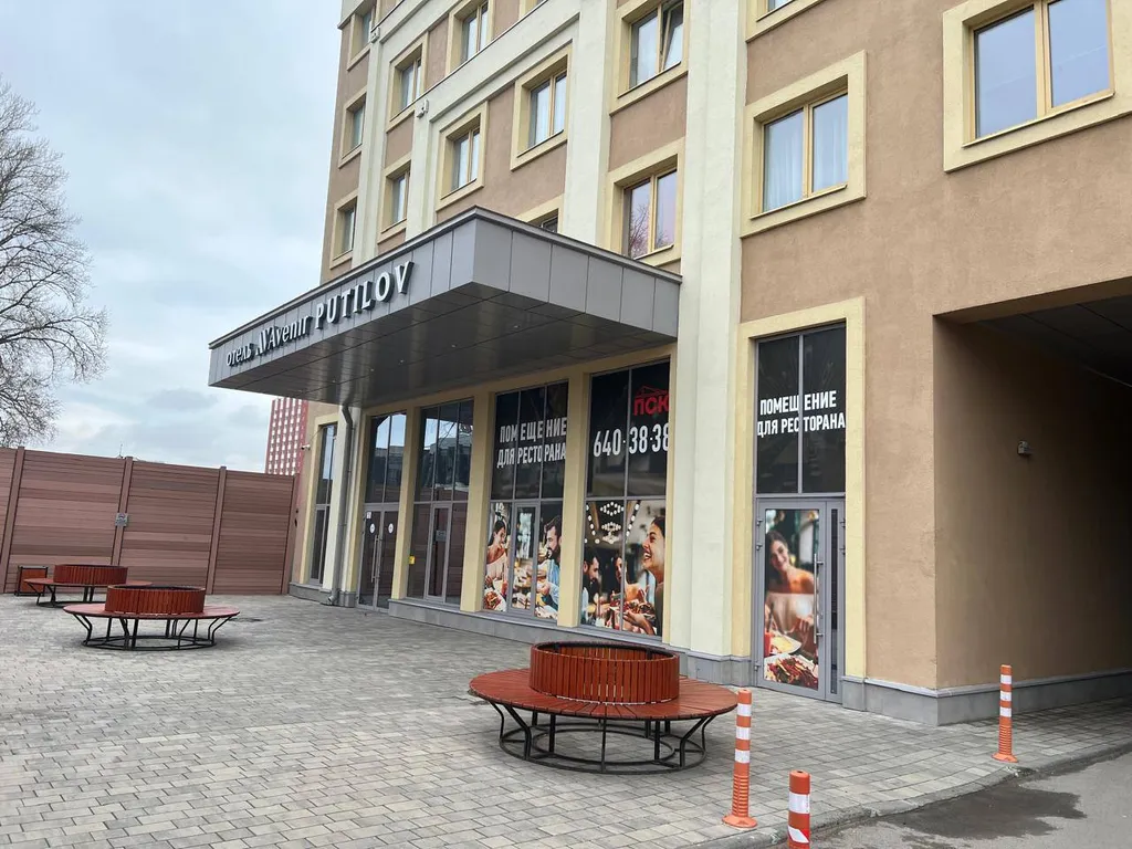 Видовая дизайнерская студия в отеле в 2-шагах от метро Кировский завод